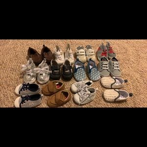 Lot of 12 baby shoes sz 0-12m ranges.